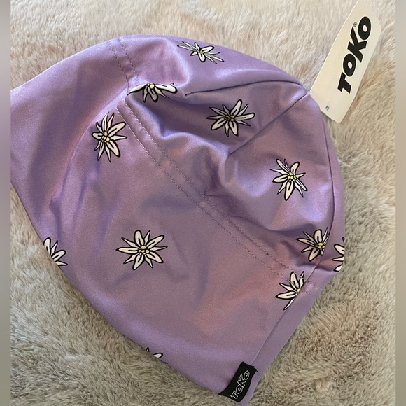 NWT TOKO Fleece Lined Skull cap beanie - Picture 2 of 3